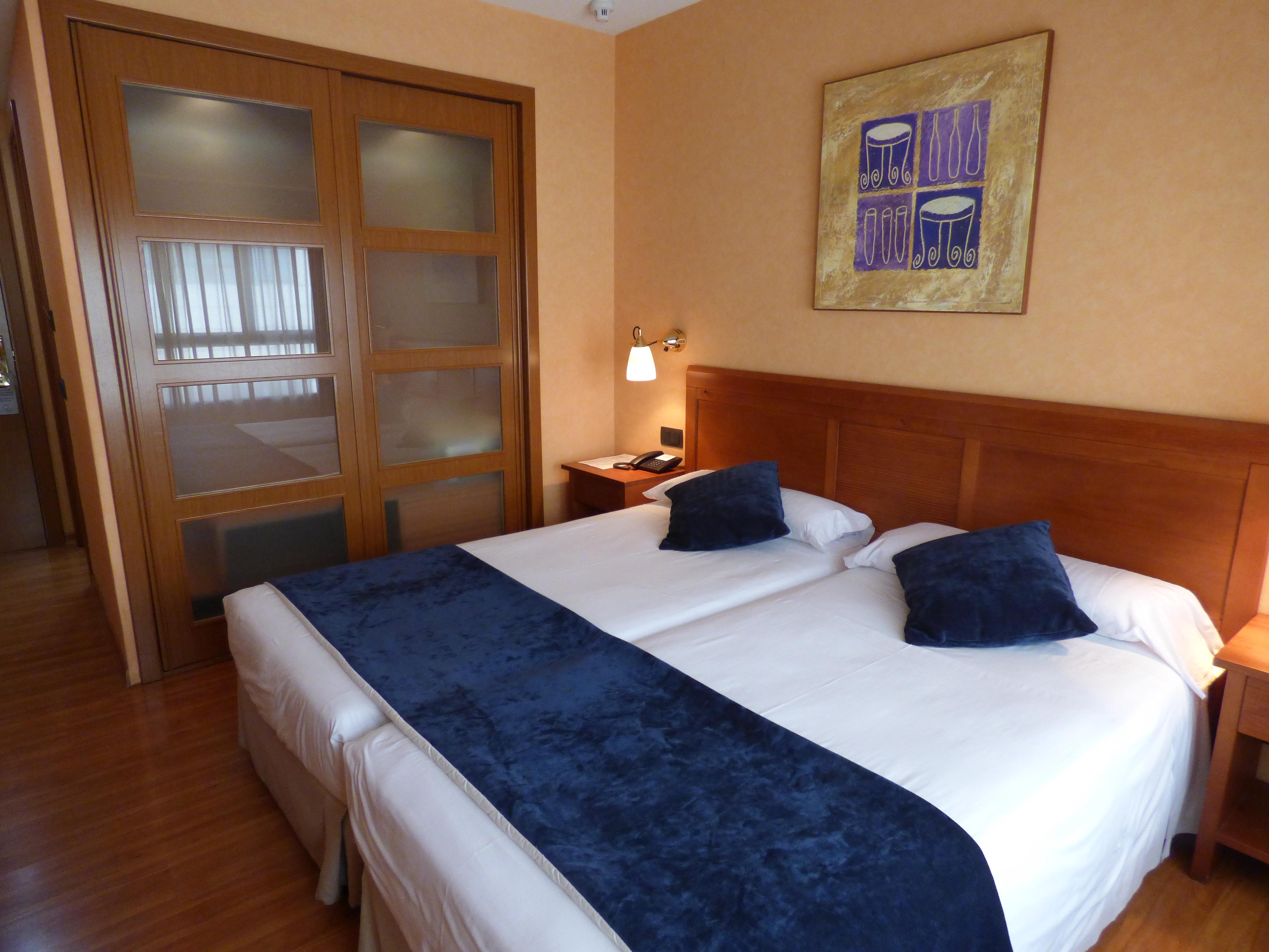 Eco Via Lusitana Hotel Madrid Exterior photo